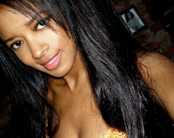 Una ex modelo de Playboy se tiró desde el piso 25 con su hijo de siete años