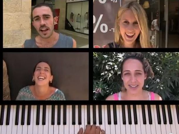 Un piano humano hecho entre cientos de personas