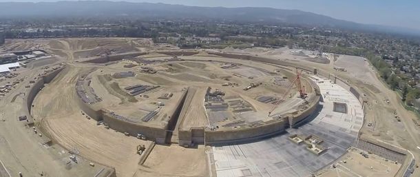El nuevo campus de Apple, visto desde un dron