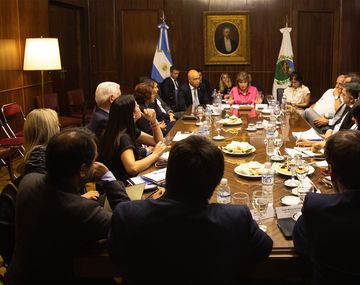 Patricia Bullrich reunió a la tropa libertaria del Senado.