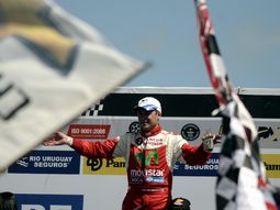 ledesma se quedo con la final del turismo carretera en la pampa ledesma se quedo con la final del turismo carretera en la pampa