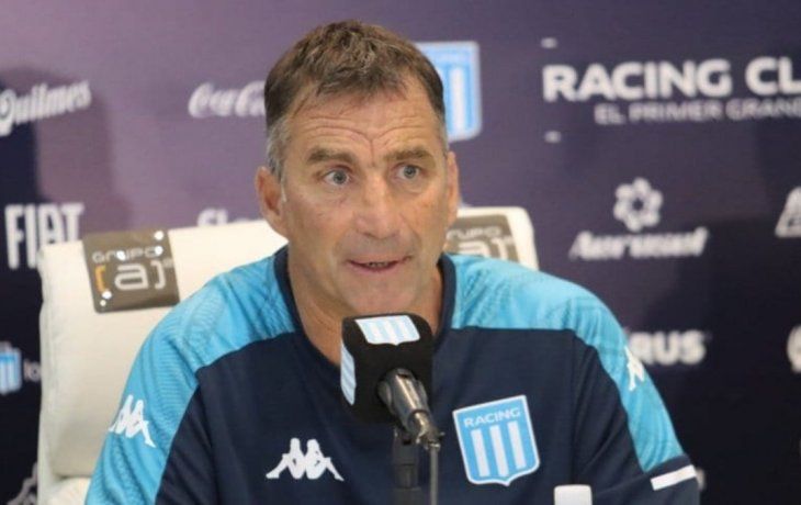 Tras la derrota en el clásico, Pizzi dejó de ser DT de Racing