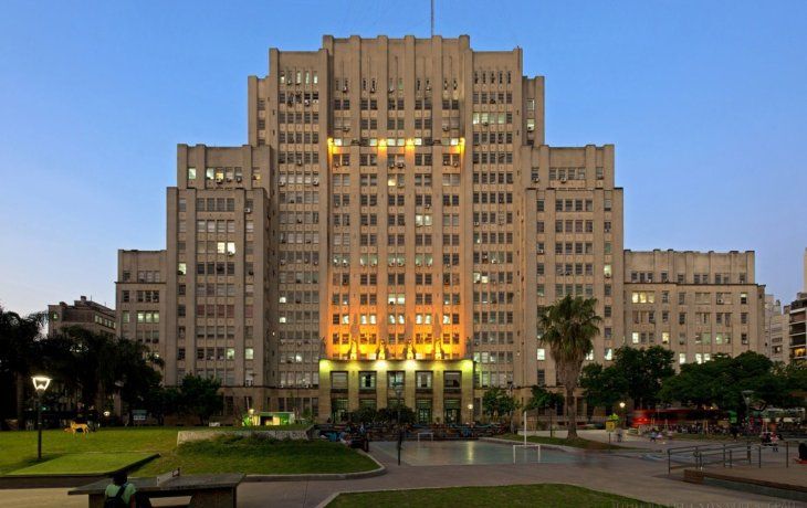 Investigan la muerte de un estudiante de la UBA en la Facultad de Medicina: qué le pasó