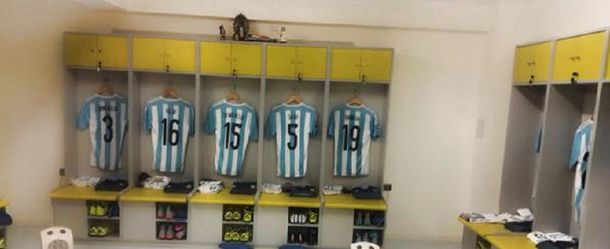 Conocé el vestuario de la Selección Argentina a horas del partido ante Paraguay