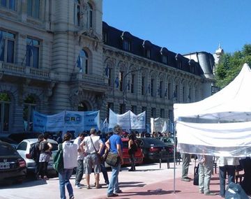Docentes universitarios acordaron 