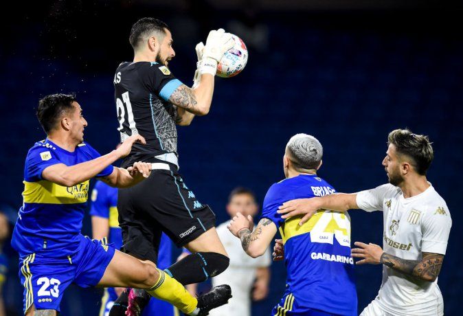 Gabriel Arias, el arquero récord de Racing: Estoy contento por quedar en la historia