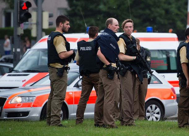 Investigan si uno de los muertos cerca del shopping en Munich es un tirador