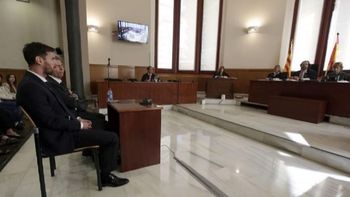 messi ya declara ante la justicia de espana por presunta evasion fiscal messi ya declara ante la justicia de espana por presunta evasion fiscal