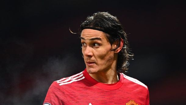 Jugadores uruguayos piden a la Federación Inglesa que le retire la insólita sanción a Cavani