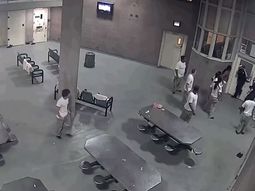 El momento en el que se desata la golpiza El momento en el que se desata la golpiza