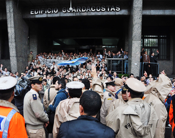 El Gobierno dejaría sin efecto el decreto de reforma salarial