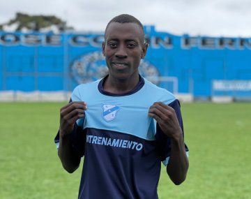 Una promesa de Zambia se sumó a Temperley: la gran historia de David Mulenga
