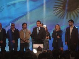 massa, lavagna y de la sota definiran el miercoles su posicion de cara al balotaje massa, lavagna y de la sota definiran el miercoles su posicion de cara al balotaje