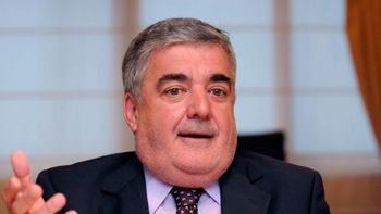 operaron nuevamente al gobernador de chubut tras un control operaron nuevamente al gobernador de chubut tras un control