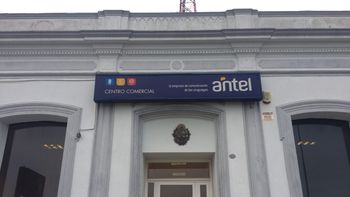 Antel obtuvo más de 250 millones de dólares en ganancias durante el 2022. Antel obtuvo más de 250 millones de dólares en ganancias durante el 2022.