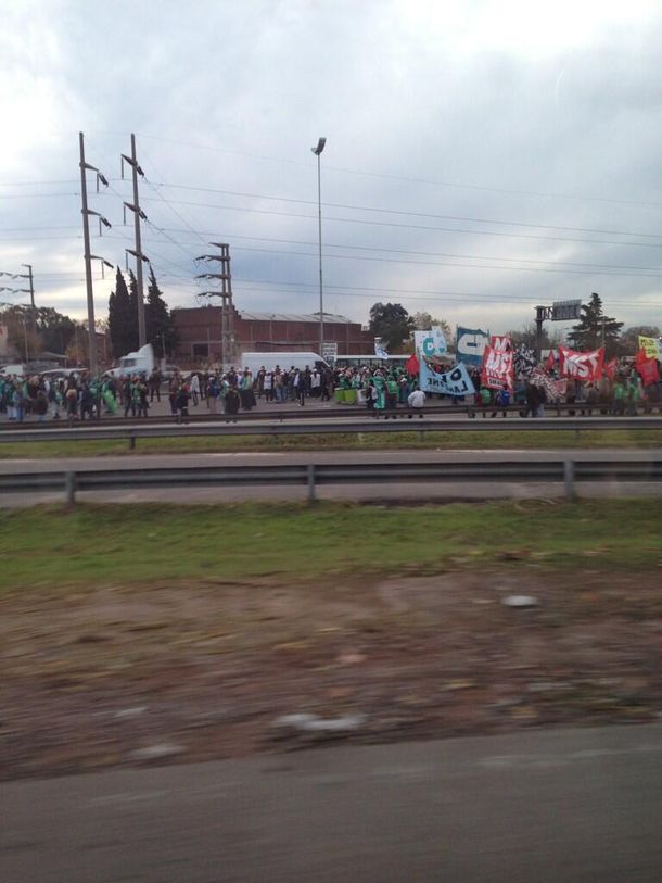 Autopista Panamericana y 202