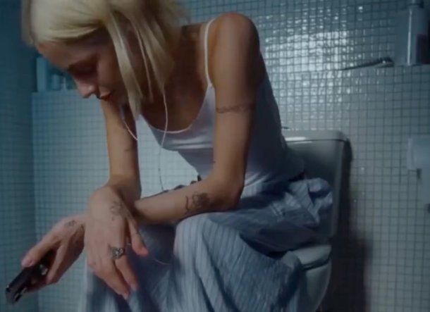 Bomba: la canción de Tini Stoessel con una dura dedicatoria a Marcelo Tinelli