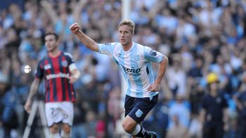 racing derroto a san lorenzo por 2-0 y alimenta su ilusion de campeon racing derroto a san lorenzo por 2-0 y alimenta su ilusion de campeon
