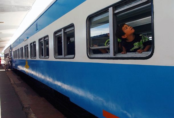 Suspenden hasta nuevo aviso servicio de trenes Buenos Aires a La Pampa