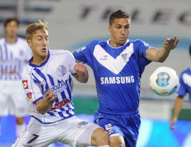 Vélez se mete en la pelea del Inicial tras vencer a Godoy Cruz