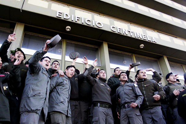 Gendarmería hará un acampe frente al Edificio Centinela