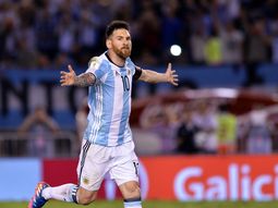 Messi celebrando su gol ante Chile Messi celebrando su gol ante Chile