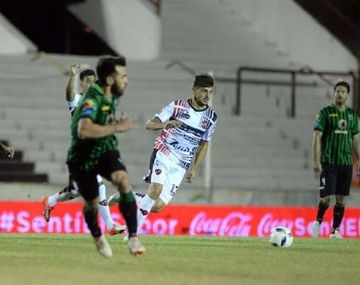 El partido que inaugura el horario más polémico de la Superliga