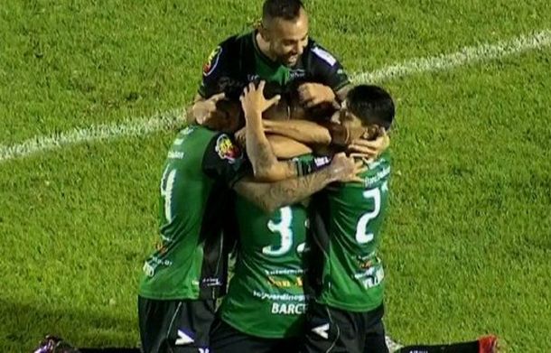 Todos abrazan a Barceló