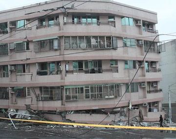 Terremoto de Taiwán derrumbó varios edificios