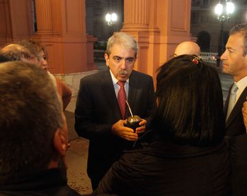 Aníbal F. contra Michetti: No tiene ni idea de lo que está hablando