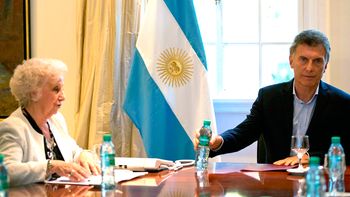 carlotto salio al cruce de macri por la dictadura: no fue una guerra sucia ni limpia, fue terrorismo de estado carlotto salio al cruce de macri por la dictadura: no fue una guerra sucia ni limpia, fue terrorismo de estado