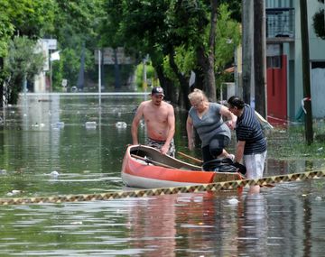 Baja el agua pero todavía quedan unos 3000 evacuados