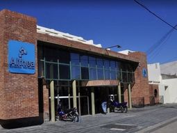 Internaron a su papá, murió por coronavirus y denuncia que no le avisaron