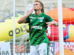 un historico ex jugador de river, a punto de sellar su vinculo con velez un historico ex jugador de river, a punto de sellar su vinculo con velez