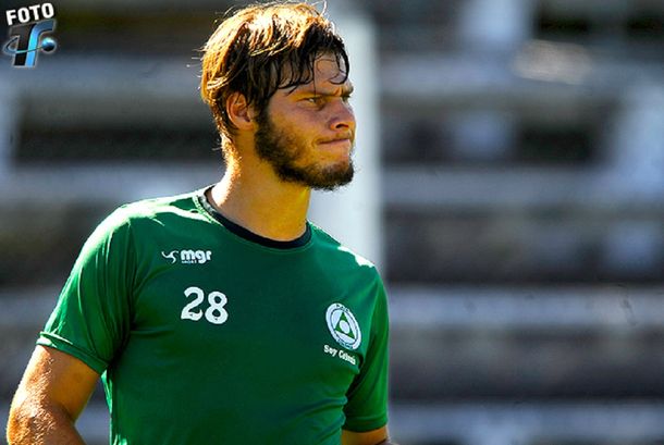 Futbolista y pintor: la increíble historia de Germán Rivero, figura del puntero uruguayo