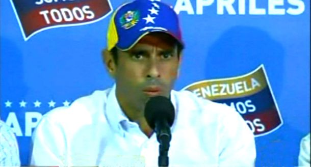 Capriles presentó su impugnación formal a las elecciones
