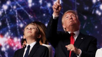 Trump calificó el lanzamiento de la devastadora bomba como un éxito Trump calificó el lanzamiento de la devastadora bomba como un éxito