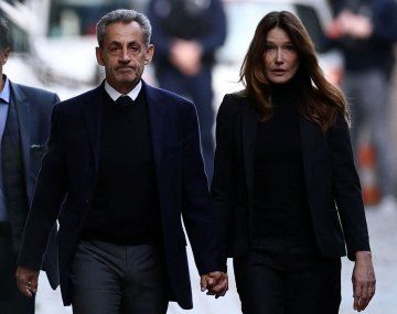 El video de despedida de Carla Bruni a Sarkozy: Los separados