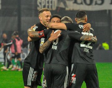 Riestra le ganó 1-0 a Gimnasia y