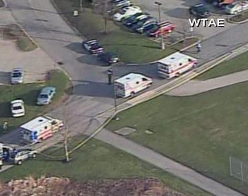 Al menos veinte estudiantes apuñalados en una escuela de Estados Unidos