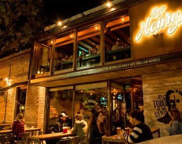 Hamburguesas, cervezas y toda clase de platos para festejar La Plata