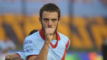 el arsenal de caruso le gano a crucero y logro su primer triunfo en el torneo el arsenal de caruso le gano a crucero y logro su primer triunfo en el torneo