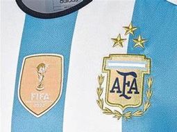 Dónde se consigue la camiseta de Argentina con las tres estrellas