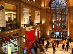 En la previa del Día de la Madre, el Gobierno autorizó a la Ciudad a abrir los shoppings