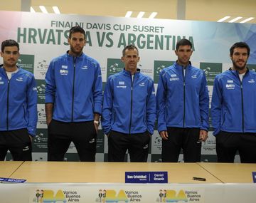 Daniel Orsanic y sus cuatro soldados