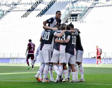 Dybala marcó en la goleada de Juventus