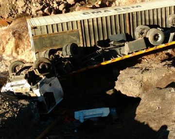 Salto del camión y se salvó