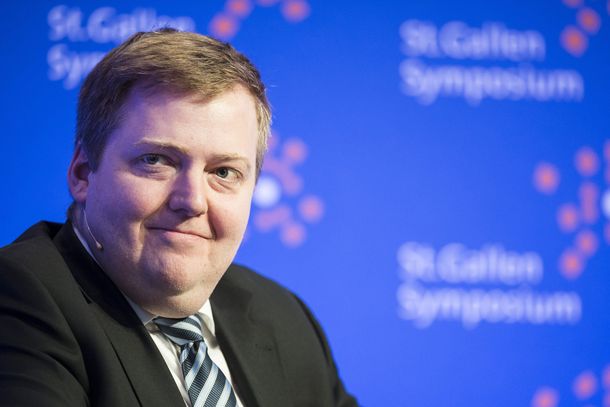 Al final, el primer ministro islandés no renuncia
