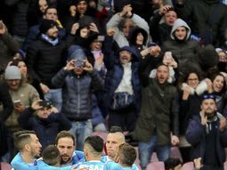 Otro gol de Higuain le dio la victoria al Nápoli, que sigue puntero en Italia