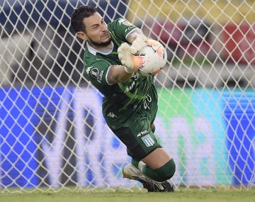 Épica clasificación de Racing: eliminó a Flamengo y se metió en cuartos de final